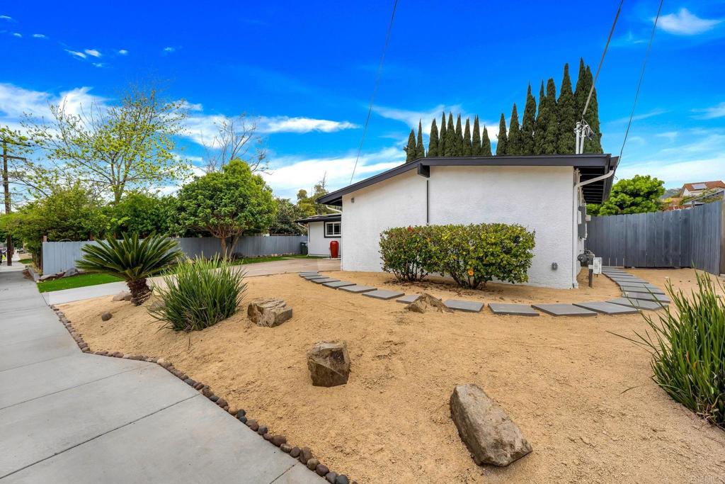 13824 Powers Road Poway, CA 92064 - Photo 9 of 40