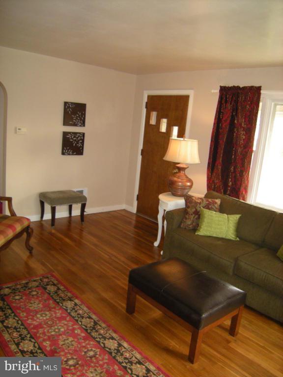 1617 Buttercup Road Lancaster, PA 17602 - Photo 2 of 20 Gallery Image 2