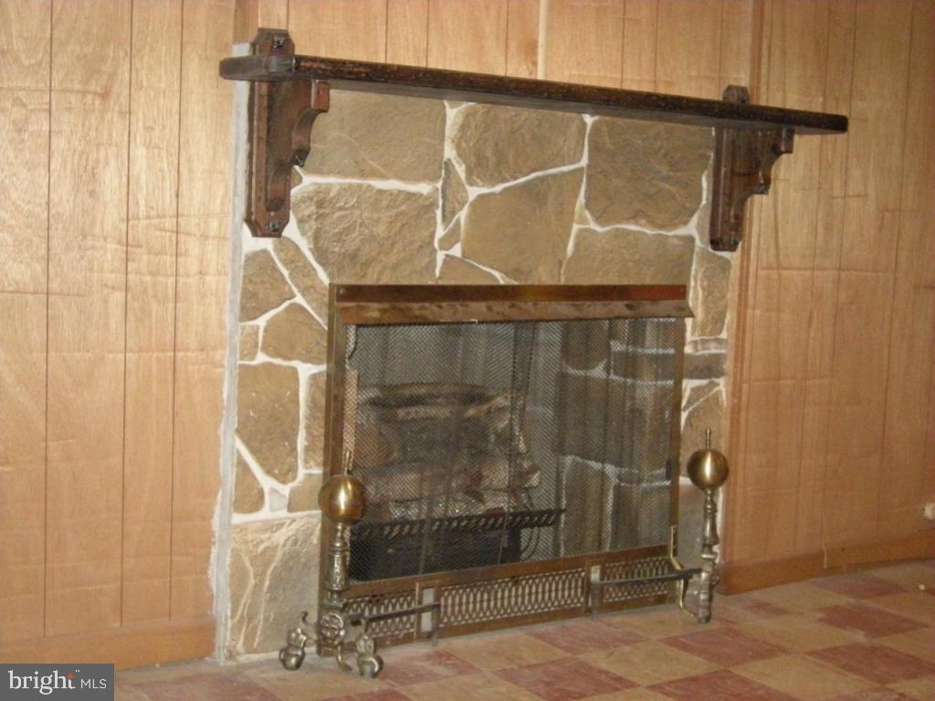 1617 Buttercup Road Lancaster, PA 17602 - Photo 16 of 20 Gallery Image 16