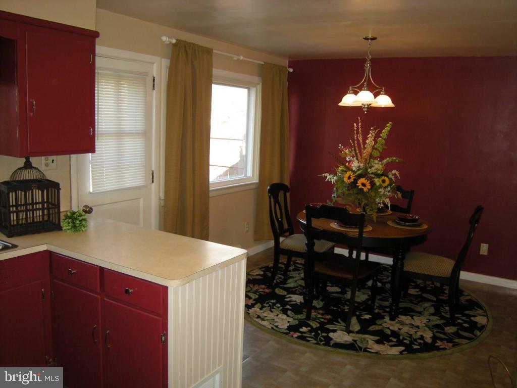 1617 Buttercup Road Lancaster, PA 17602 - Photo 7 of 20 Gallery Image 7