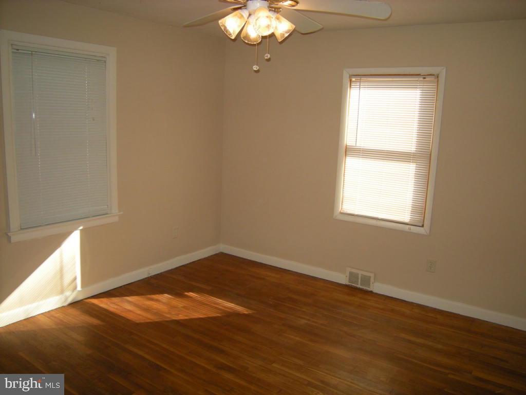 1617 Buttercup Road Lancaster, PA 17602 - Photo 9 of 20 Gallery Image 9