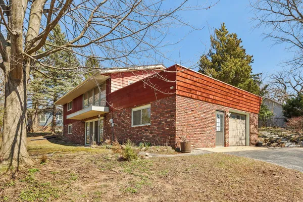 $349,900 | 428 Ridge Avenue, Burlington, WI 53105