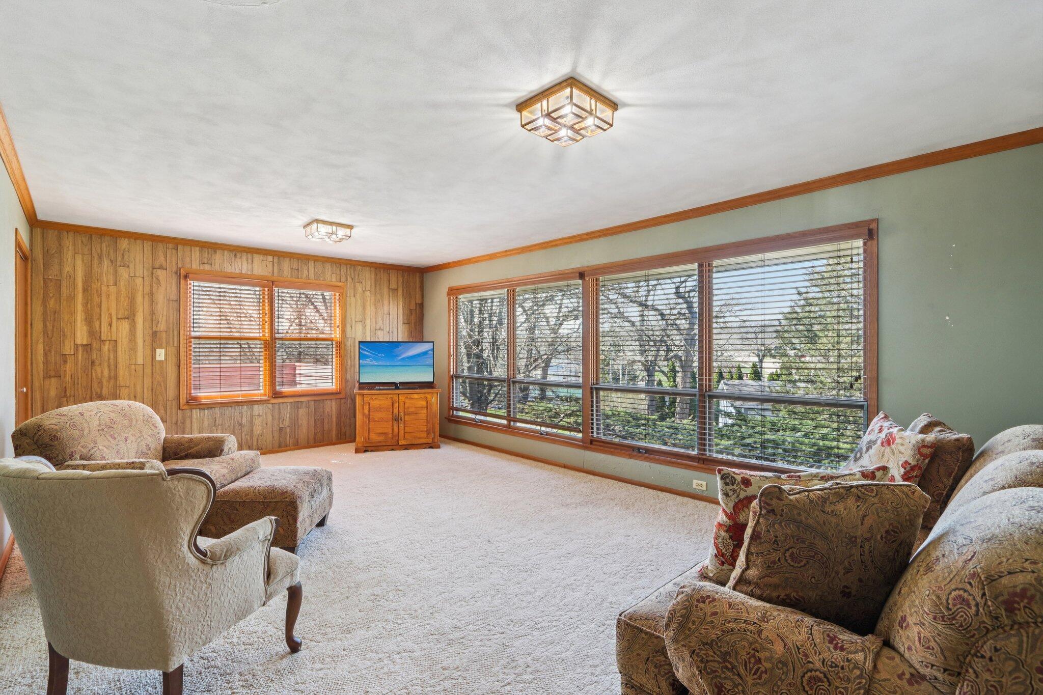 428 Ridge Avenue Burlington, WI 53105 - Photo 9 of 65 25-web-or-mls-Ridge Ave-S0804-025