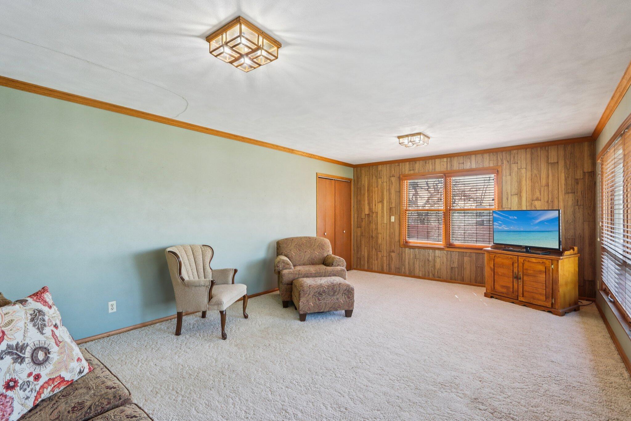 428 Ridge Avenue Burlington, WI 53105 - Photo 11 of 65 26-web-or-mls-Ridge Ave-S0804-026