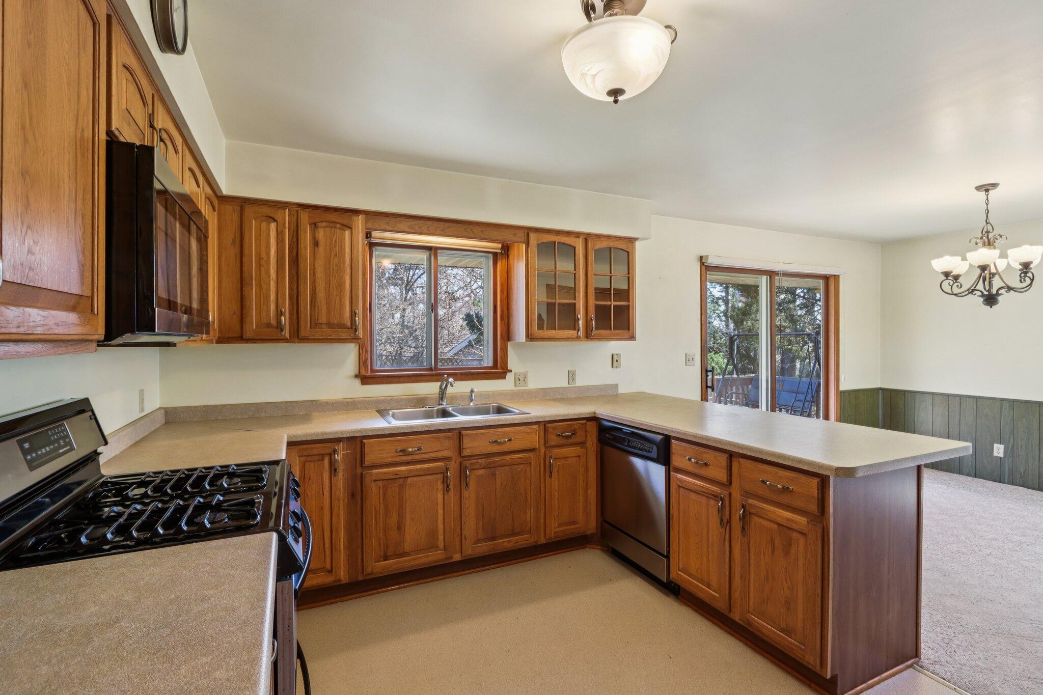 428 Ridge Avenue Burlington, WI 53105 - Photo 13 of 65 17-web-or-mls-Ridge Ave-S0804-017