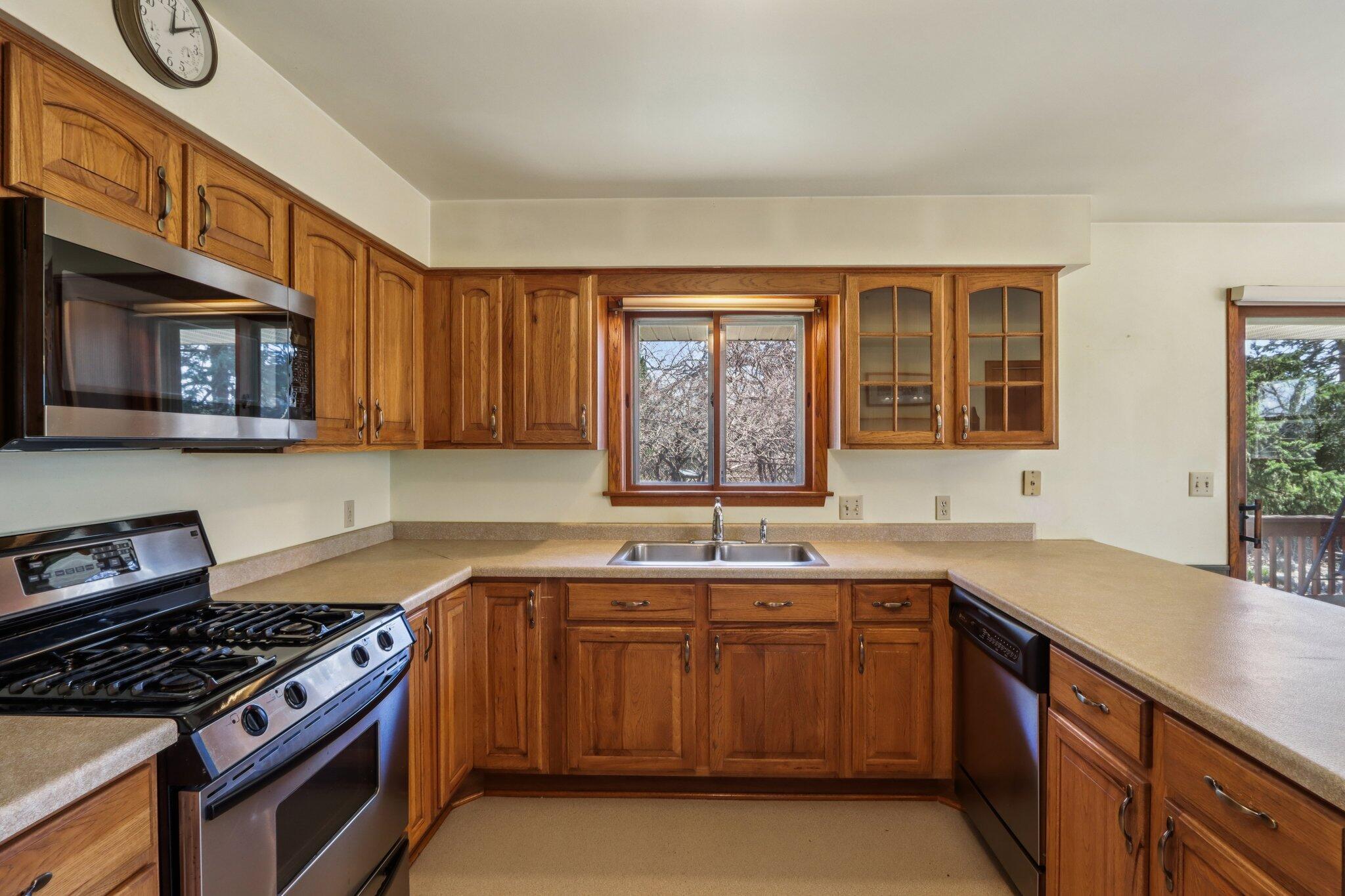 428 Ridge Avenue Burlington, WI 53105 - Photo 15 of 65 18-web-or-mls-Ridge Ave-S0804-018