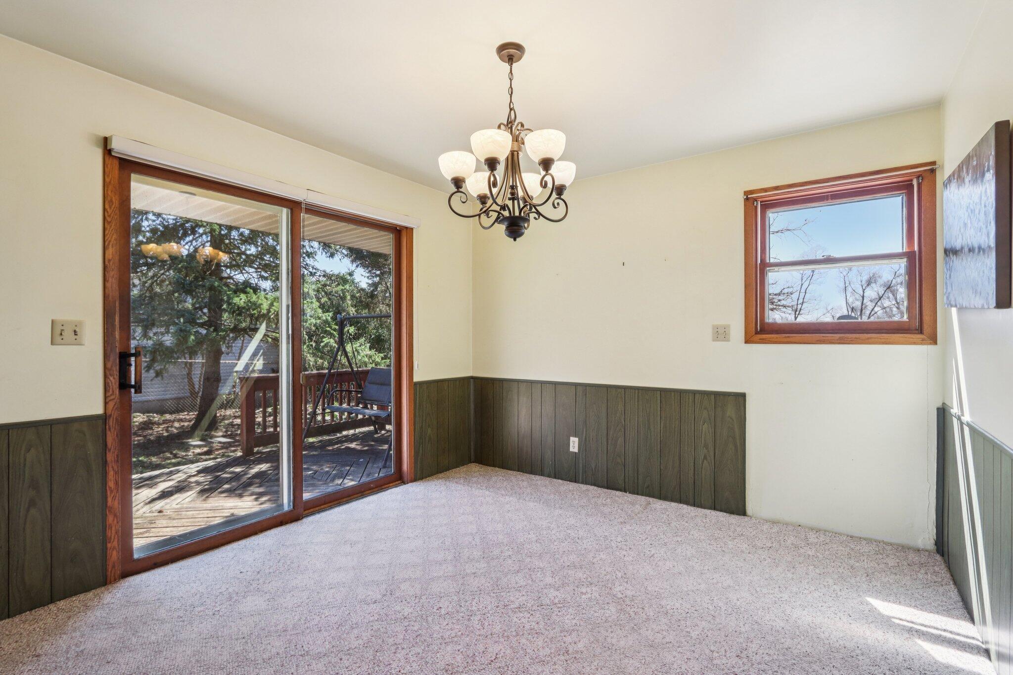 428 Ridge Avenue Burlington, WI 53105 - Photo 19 of 65 Dinette