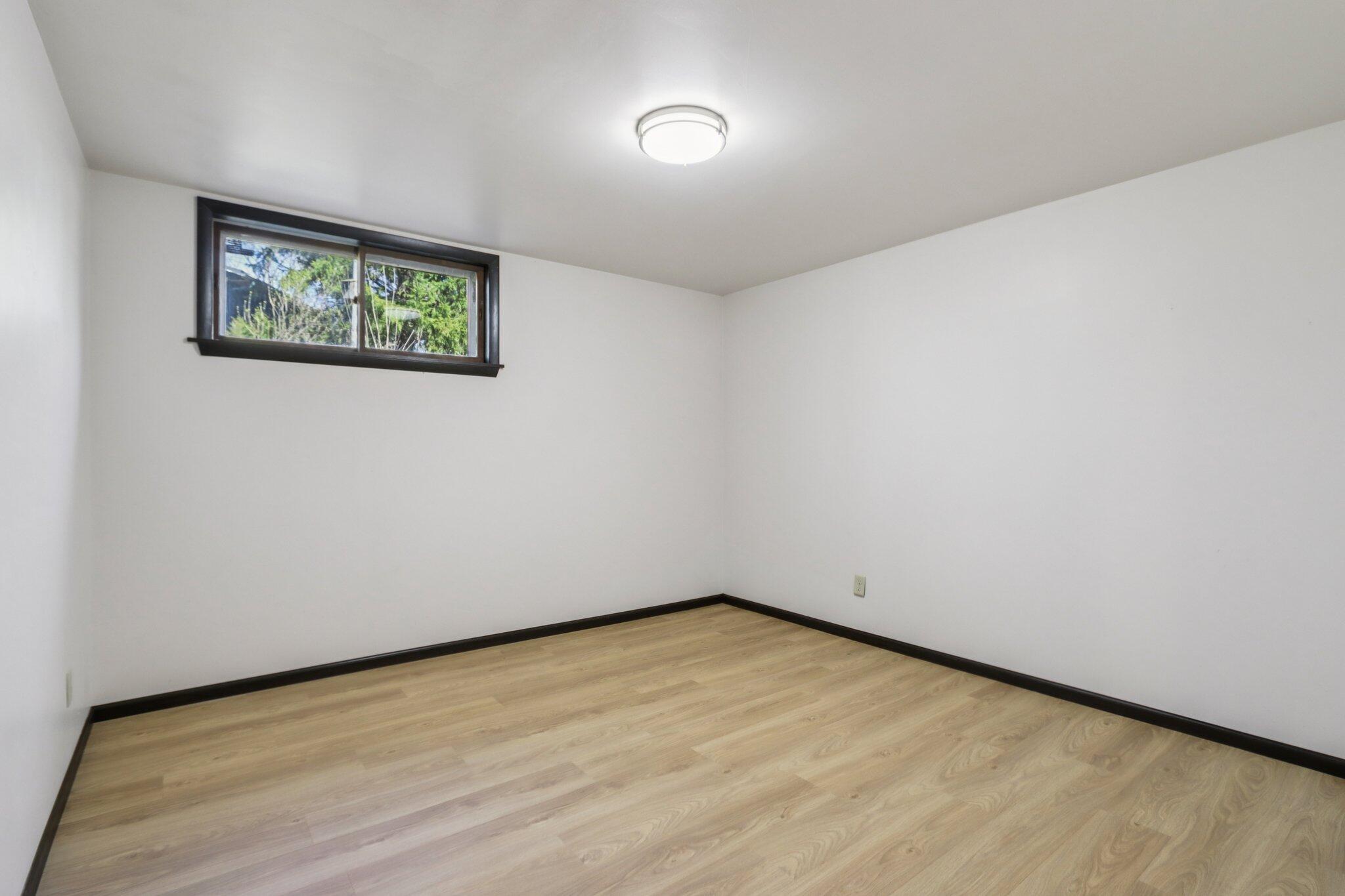 428 Ridge Avenue Burlington, WI 53105 - Photo 33 of 65 29-web-or-mls-Ridge Ave-S0804-029