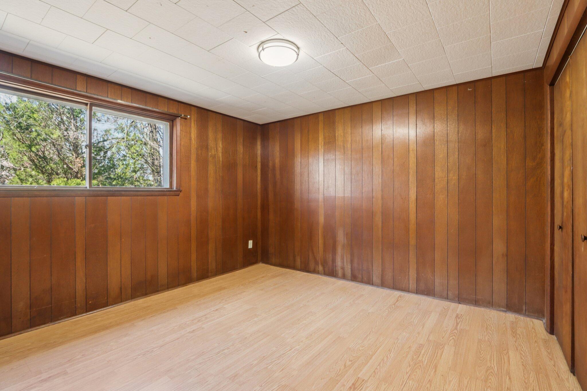 428 Ridge Avenue Burlington, WI 53105 - Photo 37 of 65 Bedroom