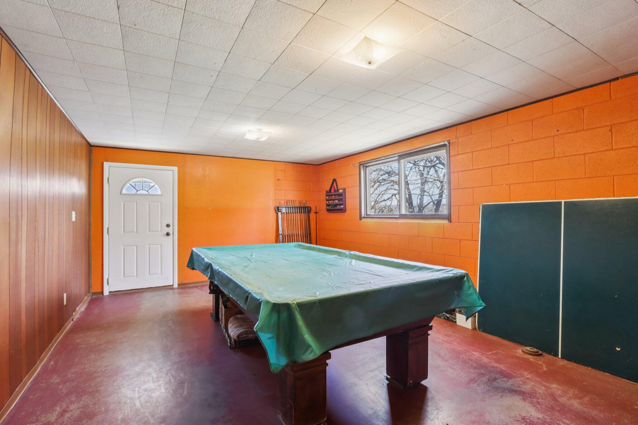 428 Ridge Avenue Burlington, WI 53105 - Photo 41 of 65 Rec Room