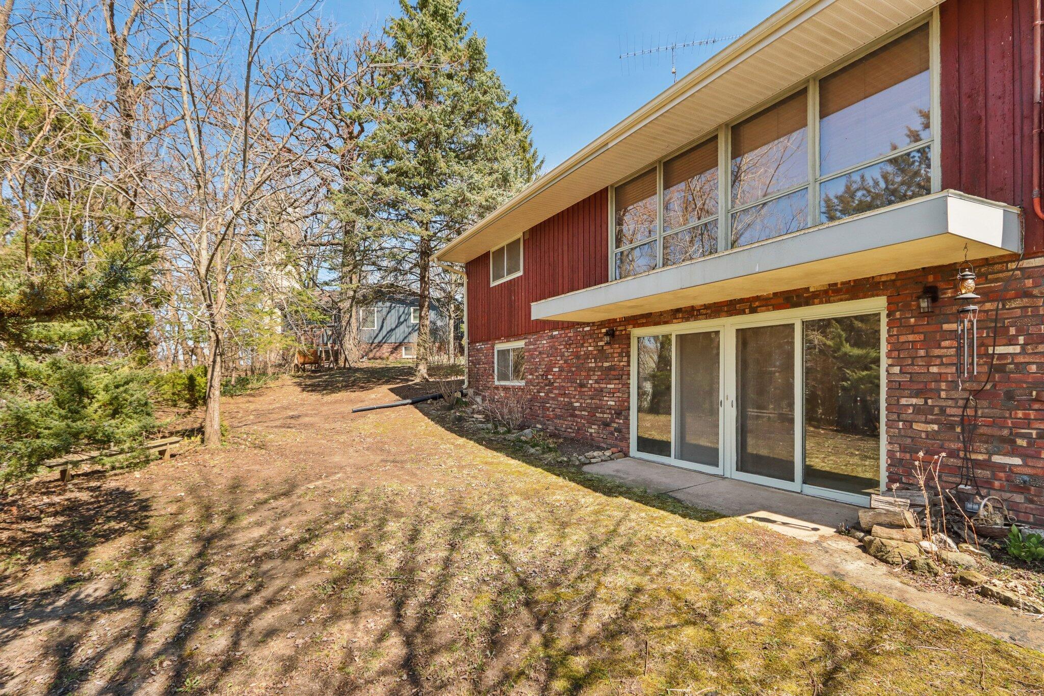 428 Ridge Avenue Burlington, WI 53105 - Photo 3 of 65 54-web-or-mls-Ridge Ave-S0804-054