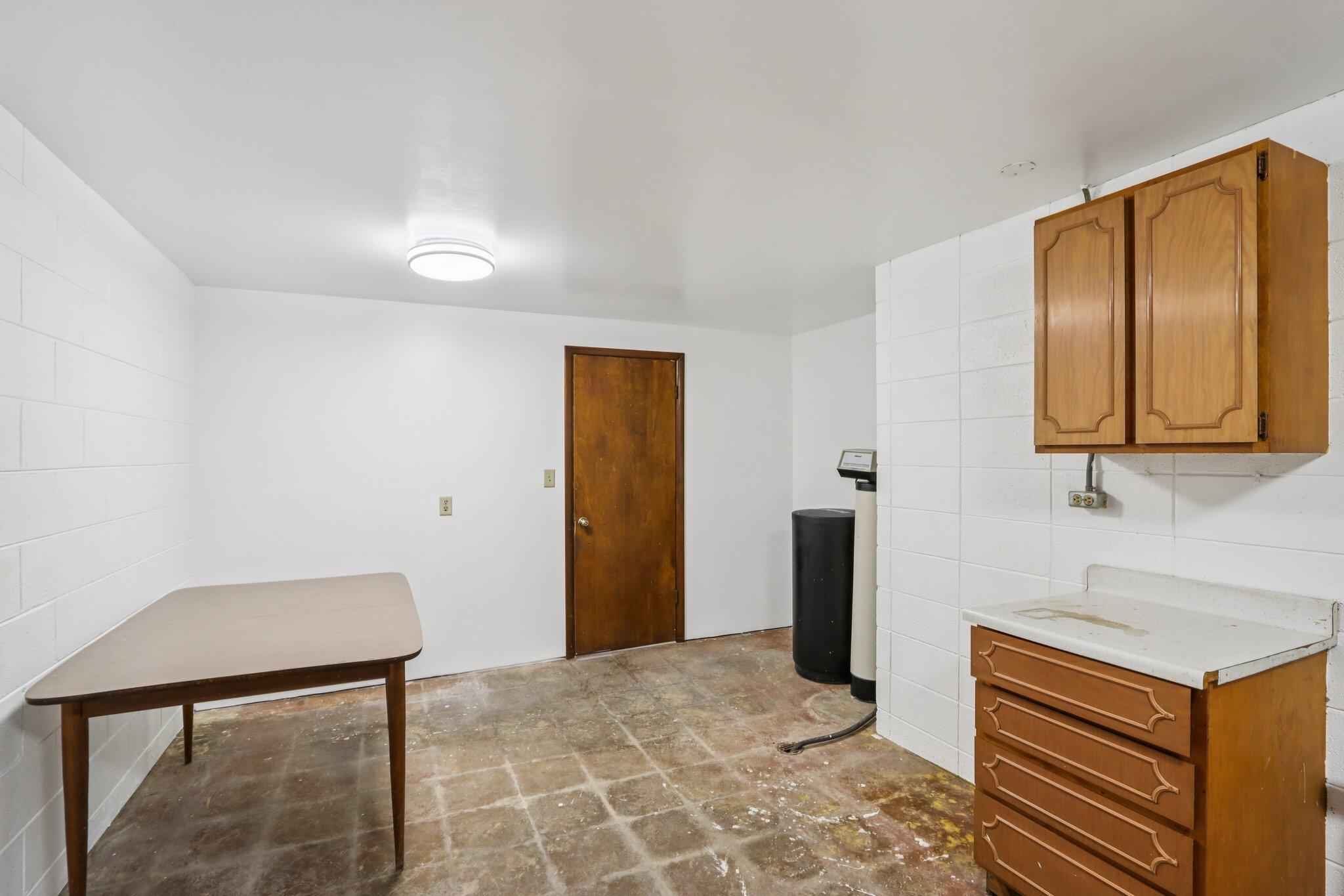 428 Ridge Avenue Burlington, WI 53105 - Photo 48 of 65 Garage Entrance