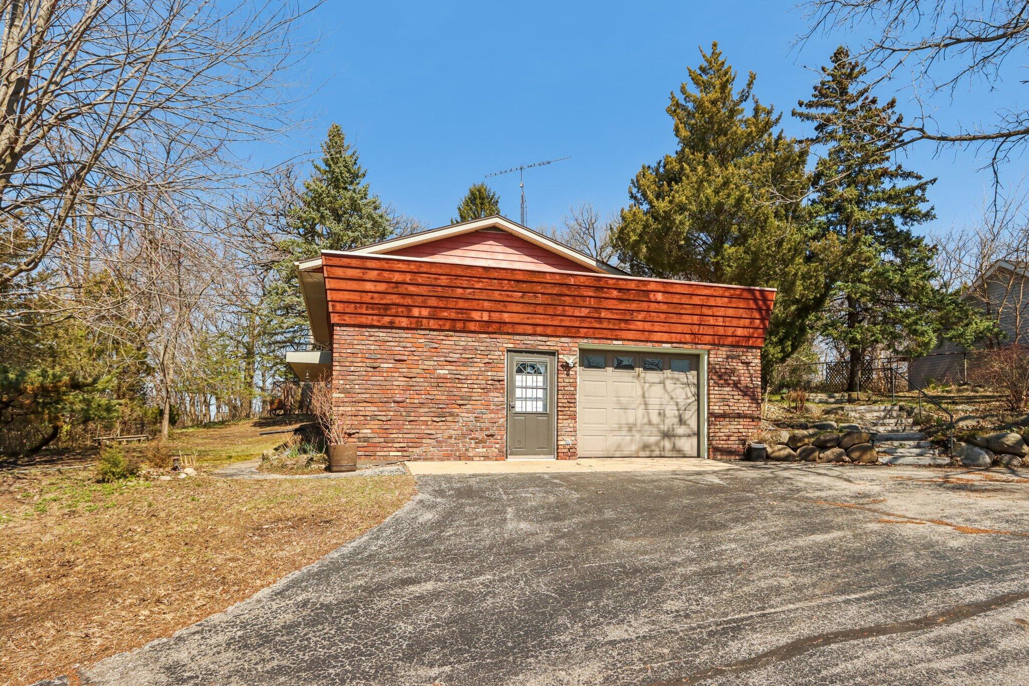 428 Ridge Avenue Burlington, WI 53105 - Photo 49 of 65 2-web-or-mls-Ridge Ave-S0804-002