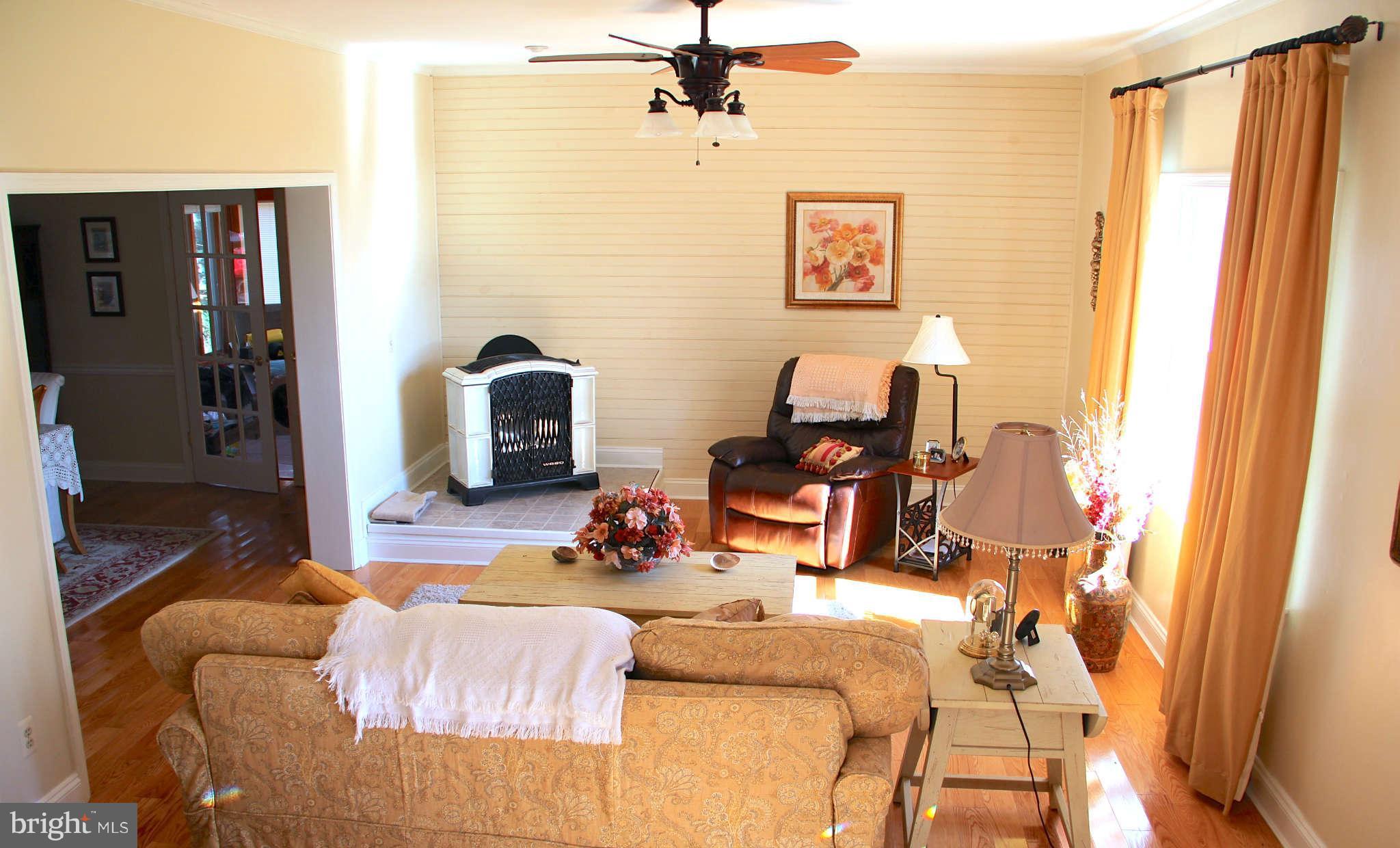 38179 Beach Road Coltons Point, MD 20626 - Photo 2 of 30 Waterfront Family Room