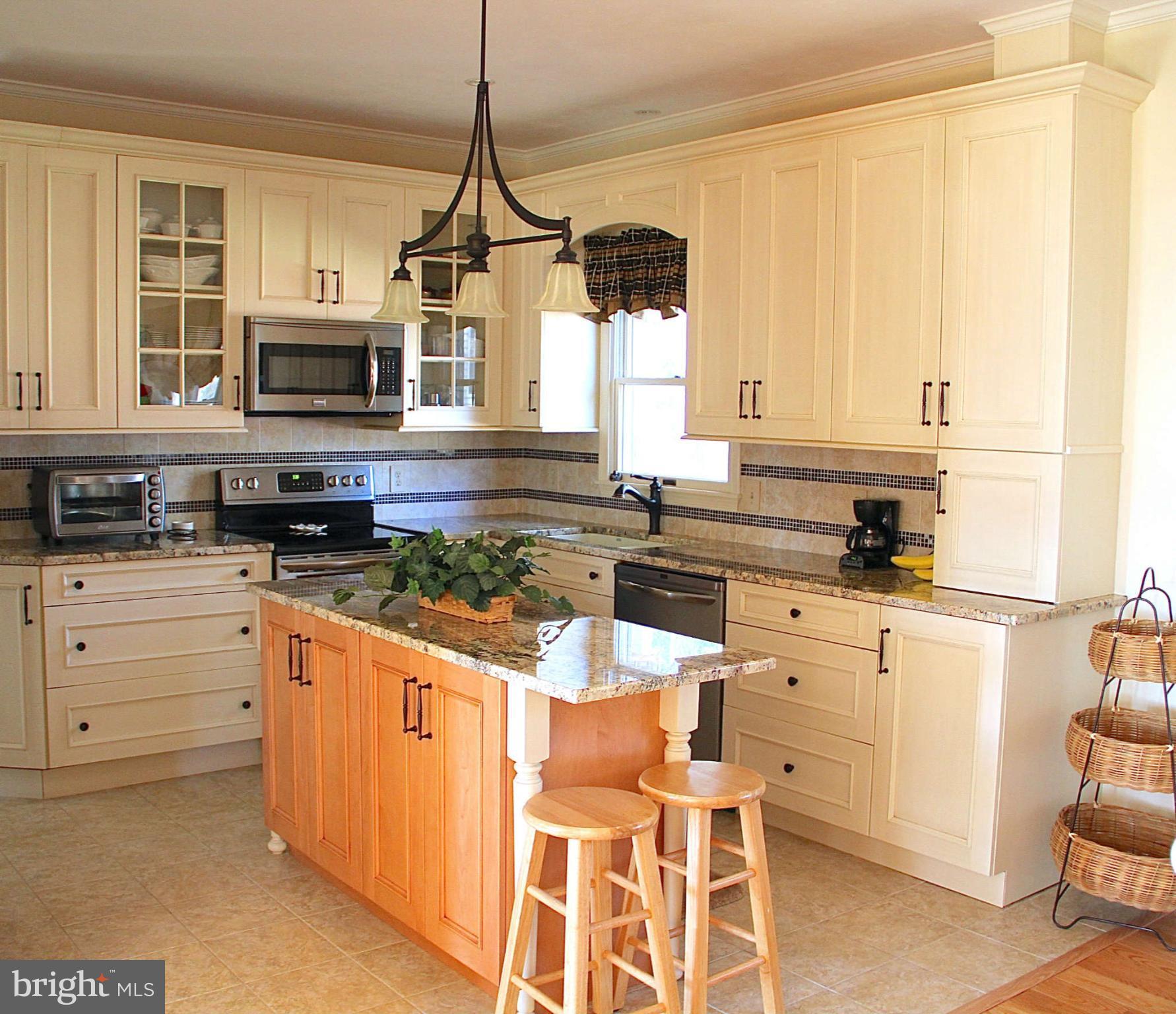 38179 Beach Road Coltons Point, MD 20626 - Photo 5 of 30 Gourmet Kitchen