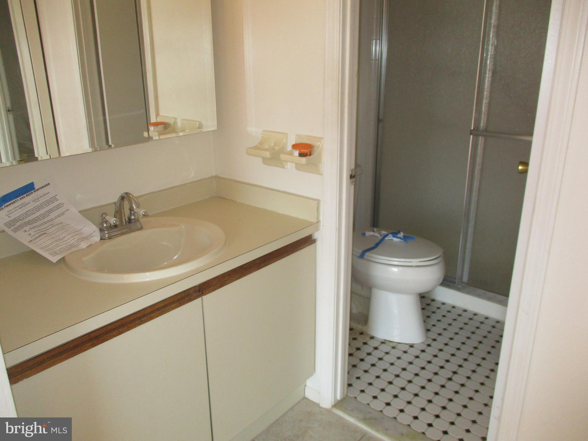 2101 Welsh Road, Unit 11 Philadelphia, PA 19115 - Photo 21 of 31 Master Bath