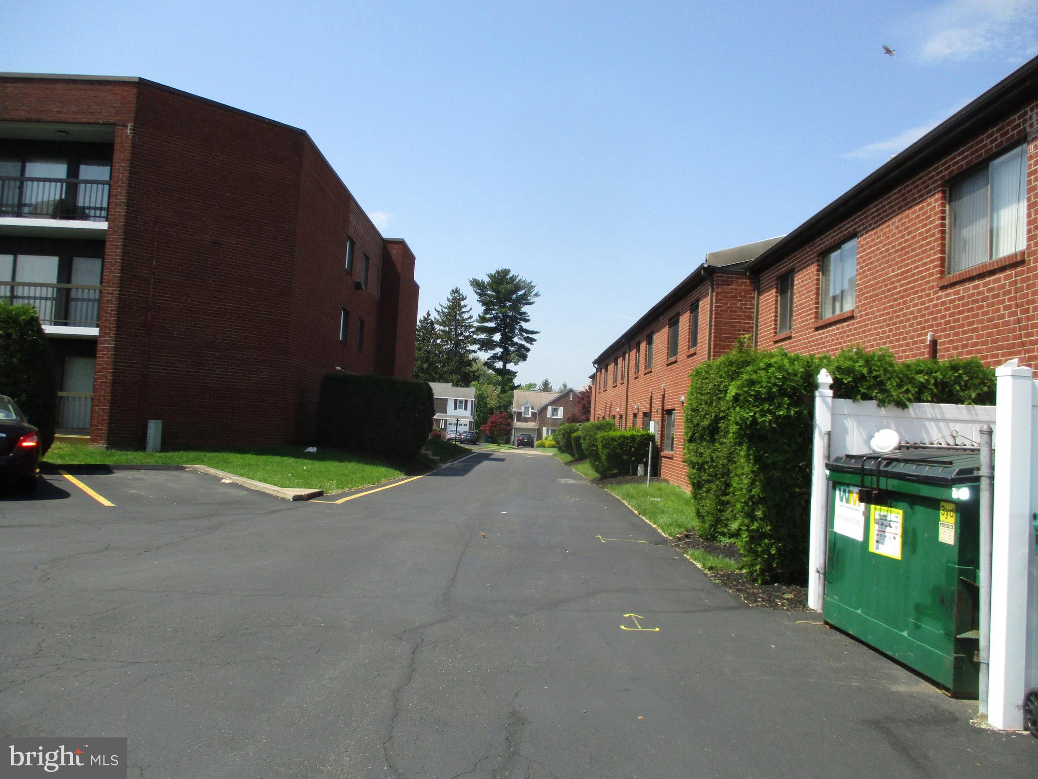 2101 Welsh Road, Unit 11 Philadelphia, PA 19115 - Photo 28 of 31 driveway