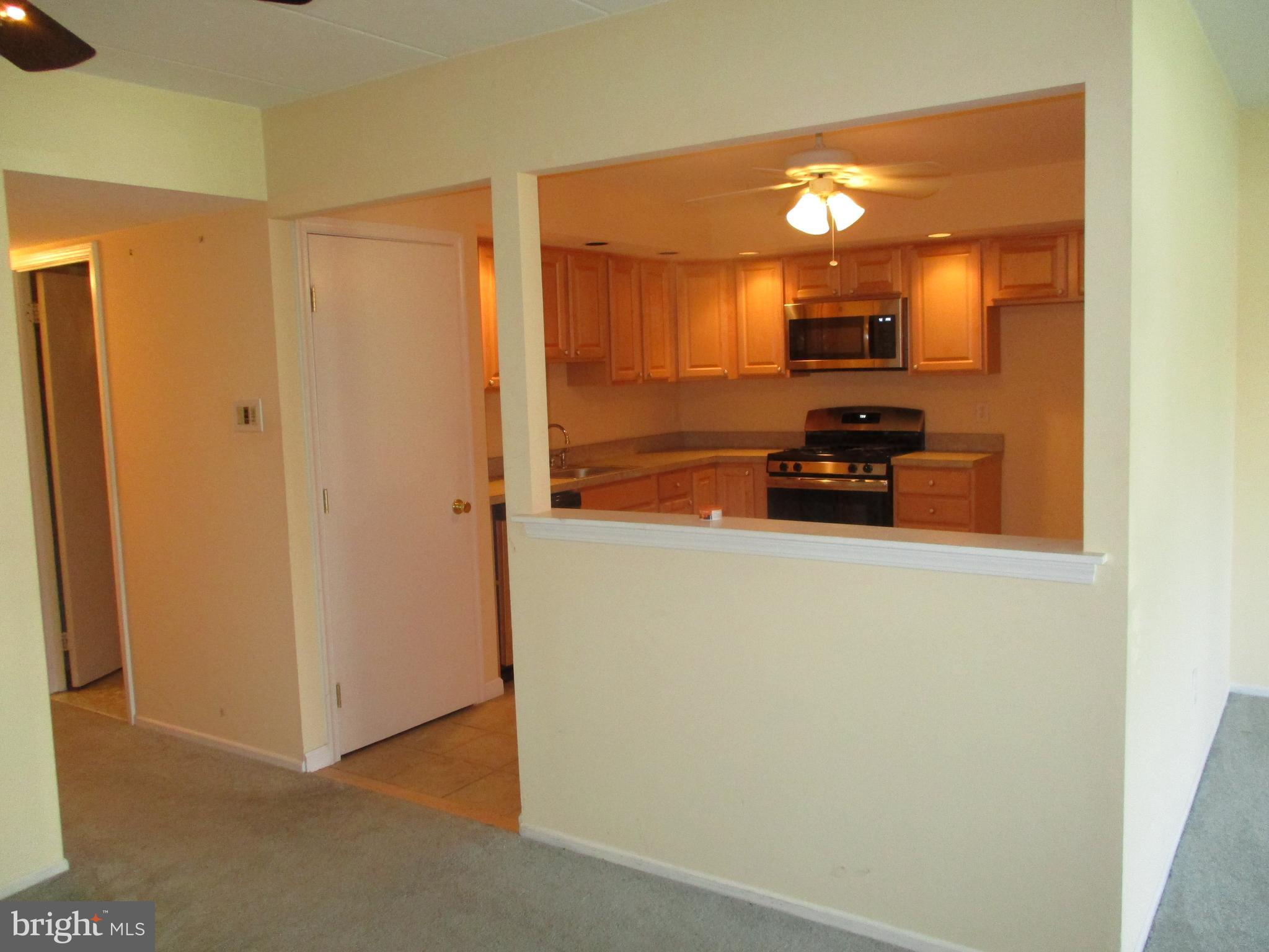 2101 Welsh Road, Unit 11 Philadelphia, PA 19115 - Photo 10 of 31 Kitchen