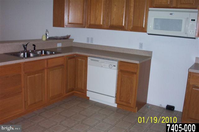 673 East Walnut Street Hanover, PA 17331 - Photo 3 of 5 Gallery Image 3