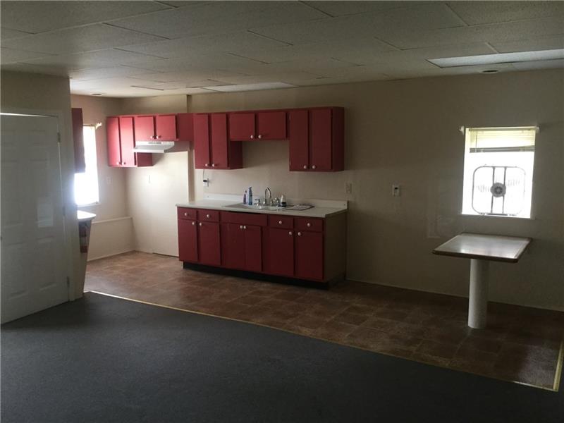 315 Mercer Street Butler, PA 16001 - Photo 2 of 18 First floor Unit