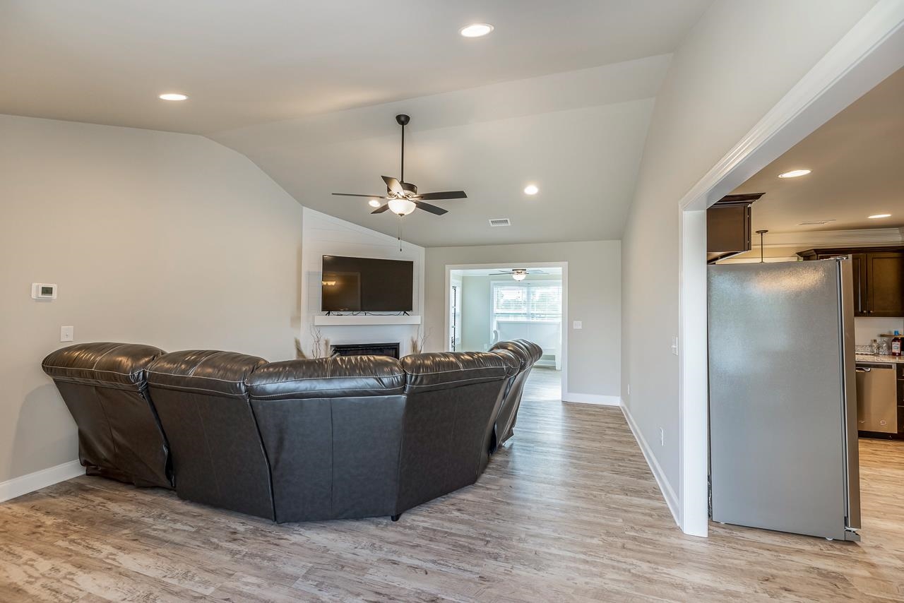 2360 Battleground Road Gaffney, SC 29341 - Photo 3 of 29