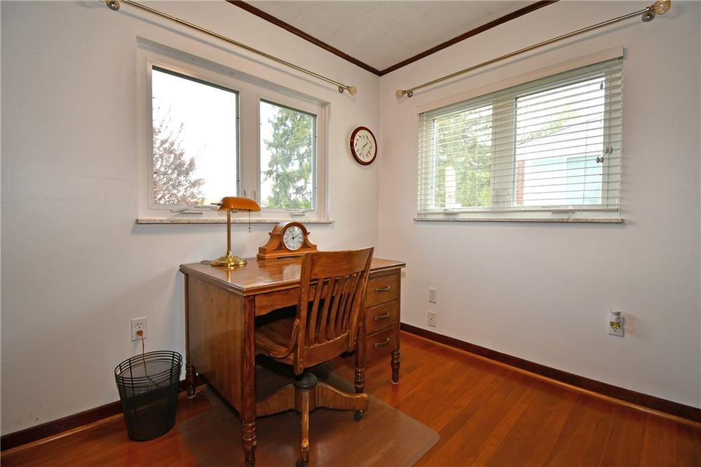 60 Swallow Hill Road Carnegie, PA 15106 - Photo 20 of 47 Captive room attached to second bedroom
