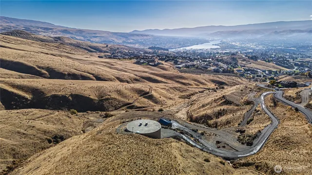 $420,000 | 180 Sequoia Lane, Wenatchee, WA 98801