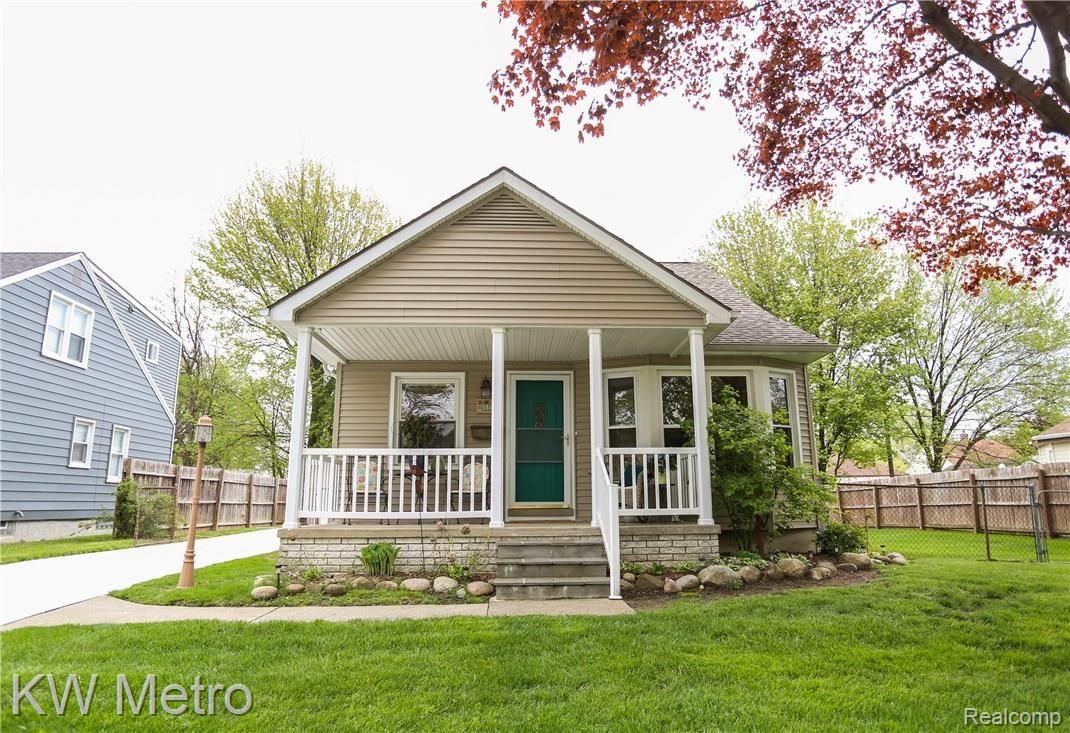 3144 Wakefield Road Berkley, MI 48072 - Photo 35 of 36 Wakefield-38.jpg