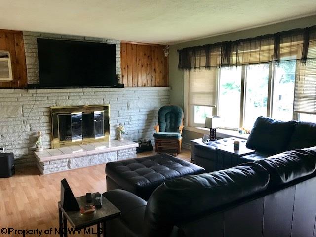 1324 River Road Morgantown, WV 26501 - Photo 3 of 14 Gallery Image 3