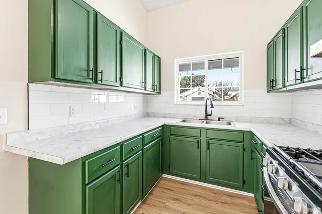 $264,900 | 1828 Woodland Drive, Elkhart, IN 46514