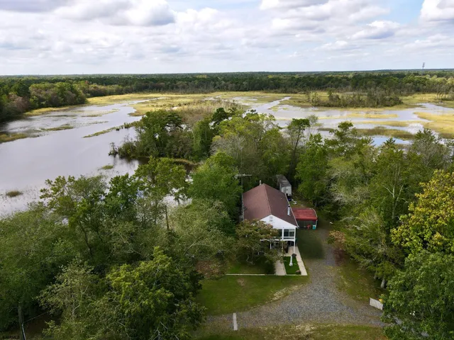 a view of lake with houses
