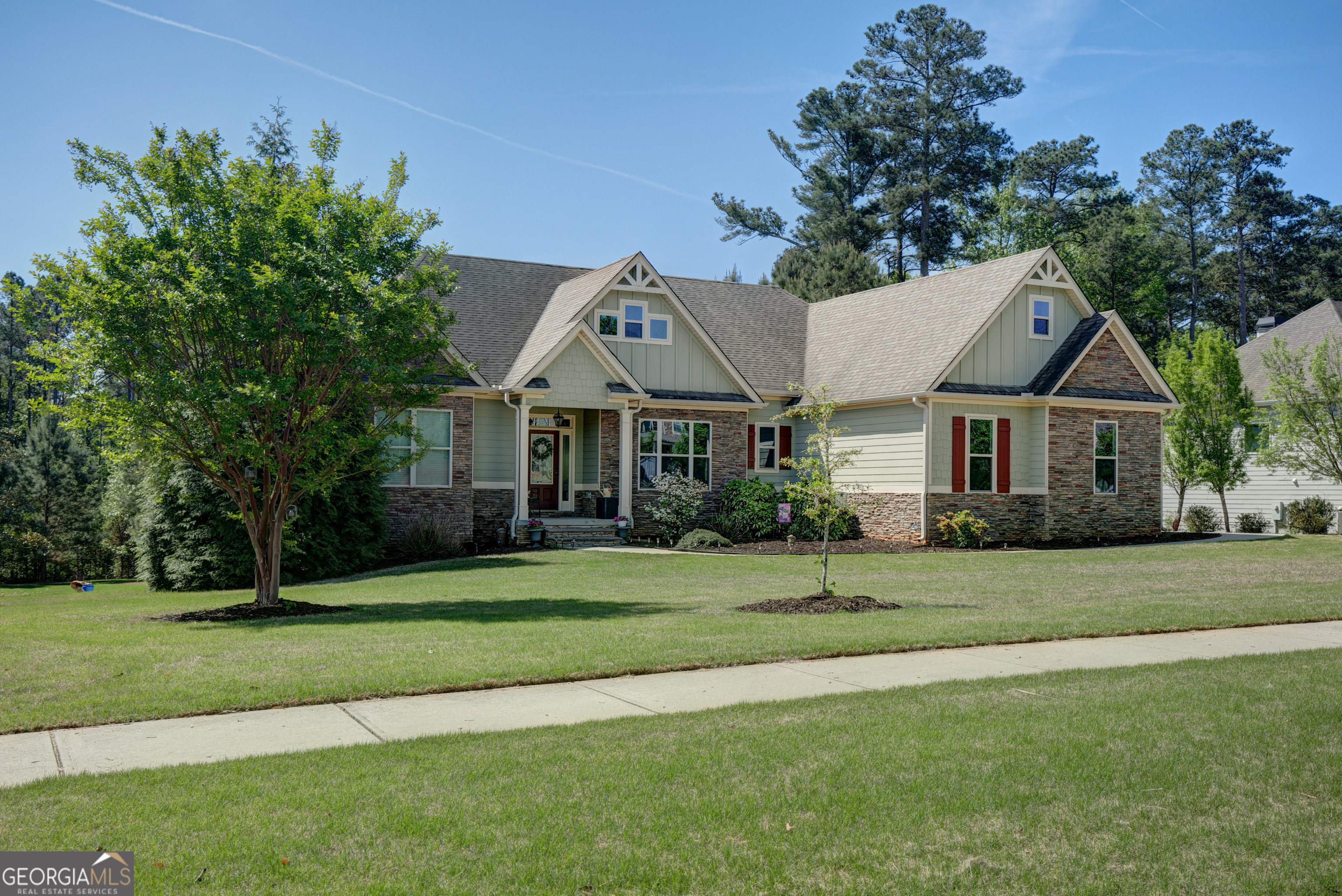 137 Kenmare Row Tyrone, GA 30290 - Photo 2 of 54 a front view of a house with a yard