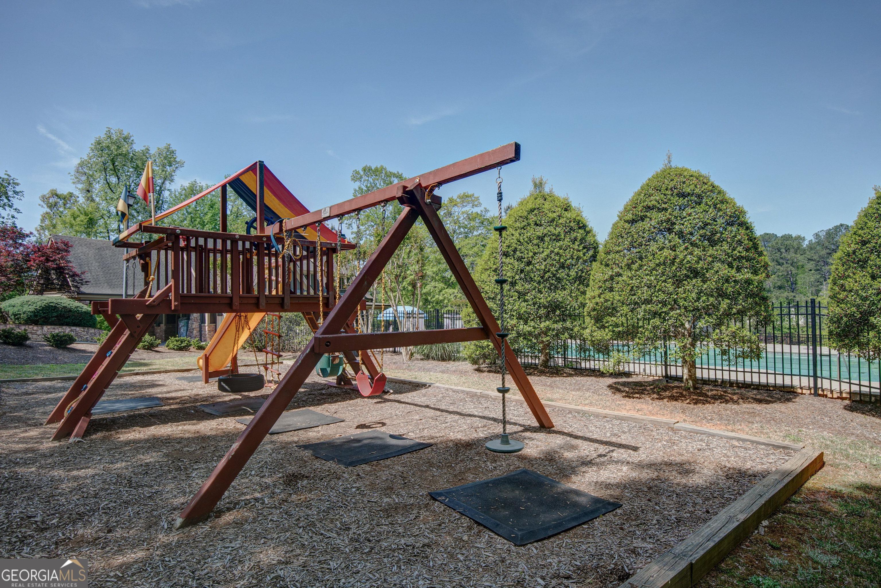 137 Kenmare Row Tyrone, GA 30290 - Photo 52 of 54 a view of a entertaining space