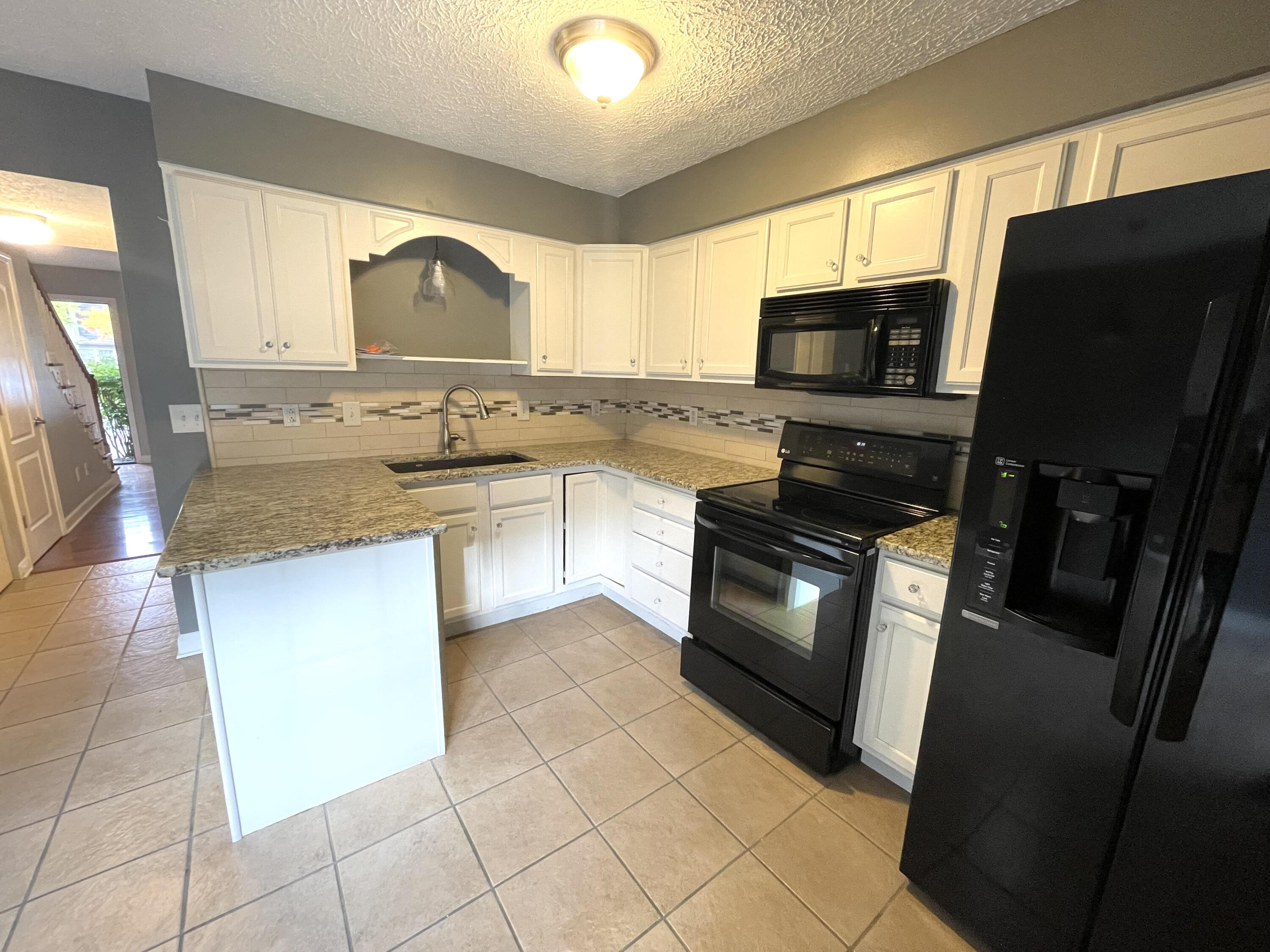 182 Regency Point Path Lexington, KY 40503 - Photo 6 of 10 unnamed-10