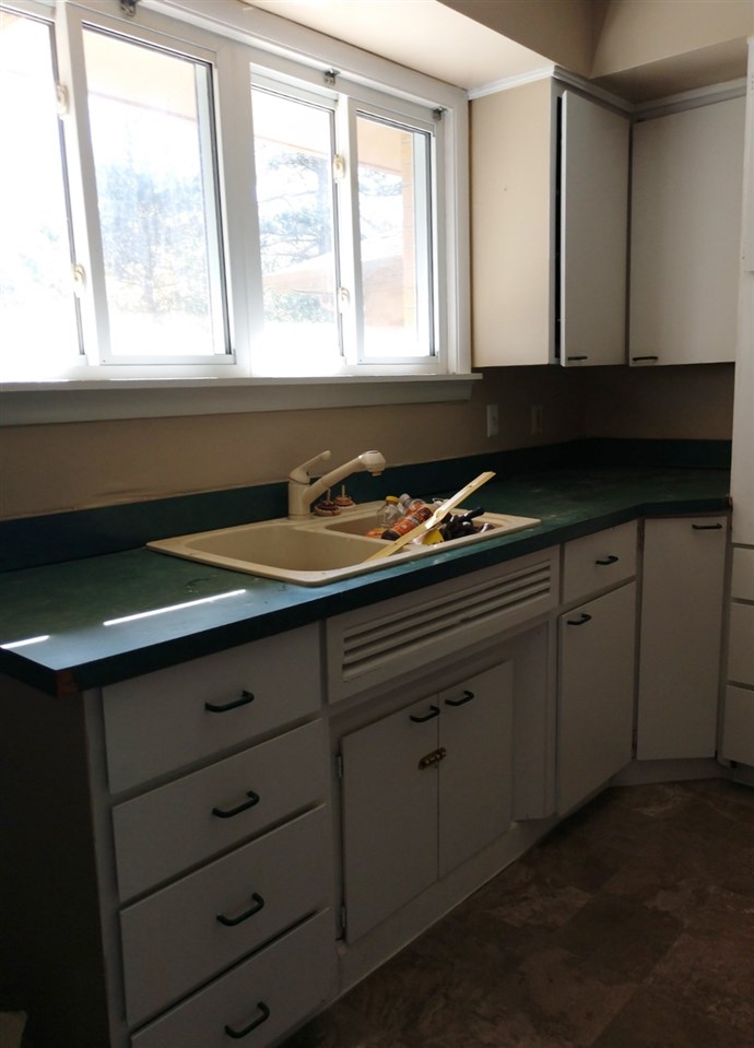 3844 Old King Road Bridgeport, MI 48601 - Photo 16 of 26