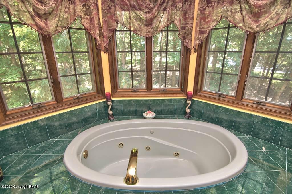 87 Turkey Ridge Road East Stroudsburg, PA 18302 - Photo 38 of 71 Photo 38