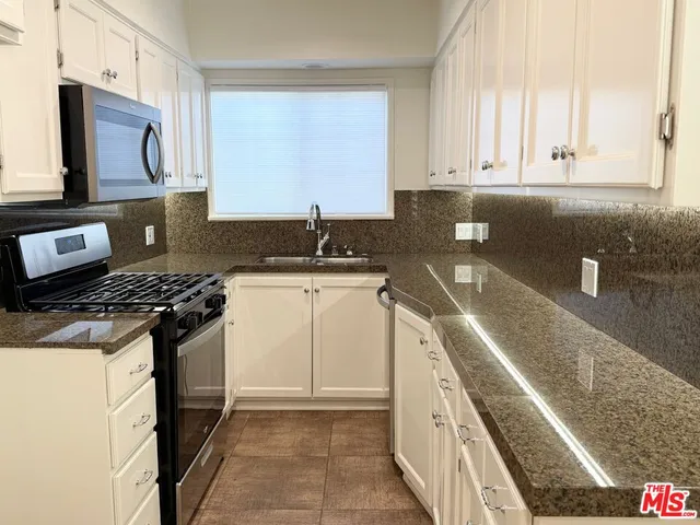 $3,900 | 9667 West Olympic Boulevard, Beverly Hills, CA 90212