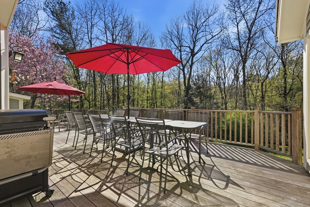 28 Trillium Way Amherst, MA 01002 - Photo 9 of 42