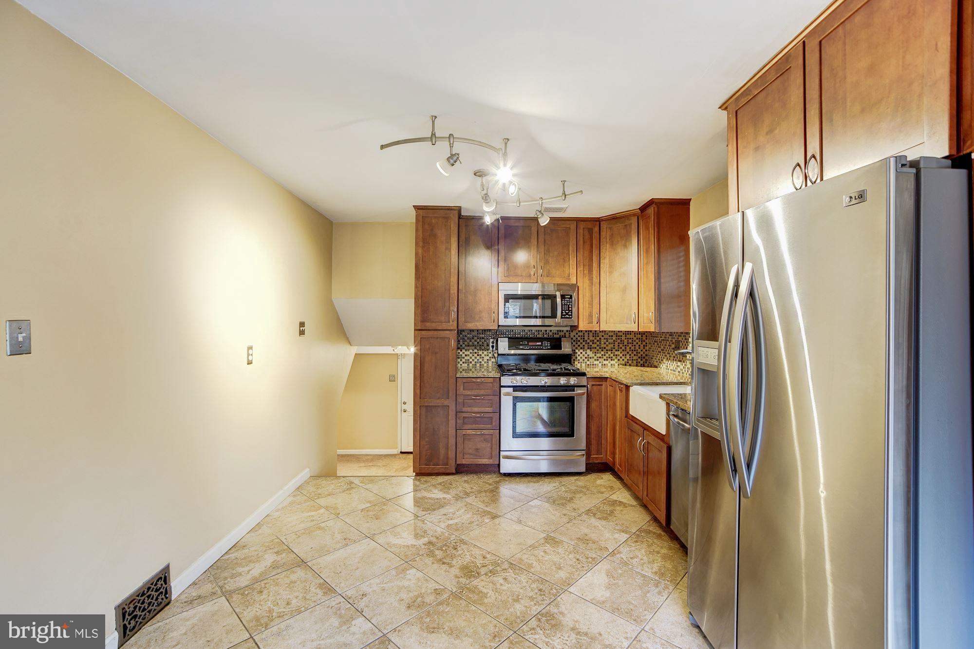7413 Gary Street Springfield, VA 22150 - Photo 14 of 35