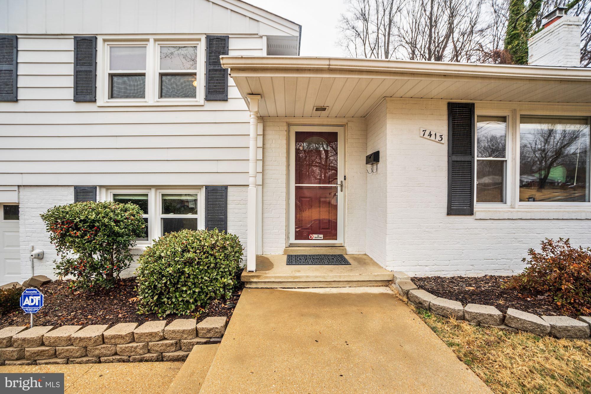 7413 Gary Street Springfield, VA 22150 - Photo 3 of 35