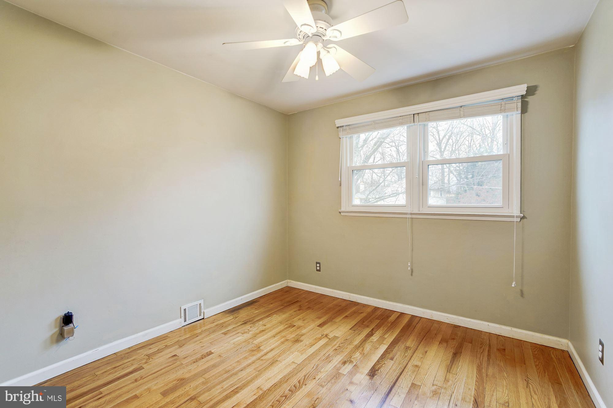 7413 Gary Street Springfield, VA 22150 - Photo 22 of 35