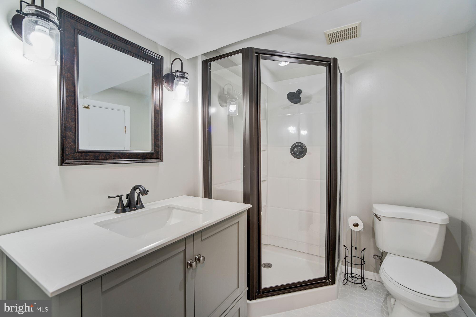 7413 Gary Street Springfield, VA 22150 - Photo 27 of 35