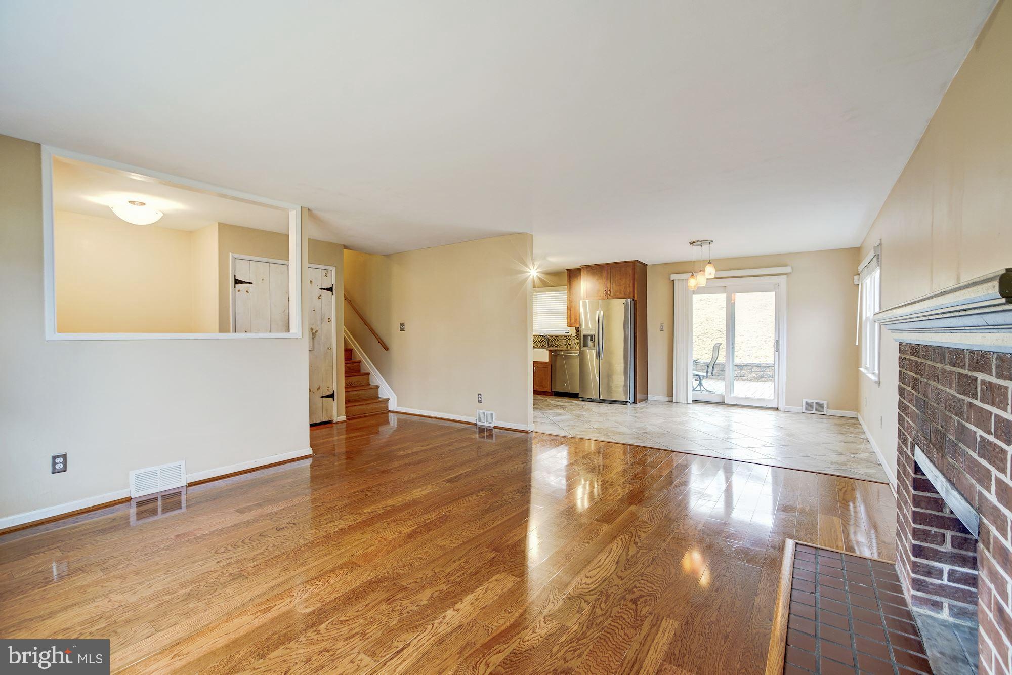 7413 Gary Street Springfield, VA 22150 - Photo 7 of 35