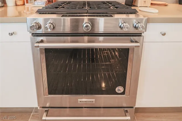 $2,095 | 11290 Hidden Peak Avenue, Unit 208, Las Vegas, NV 89135