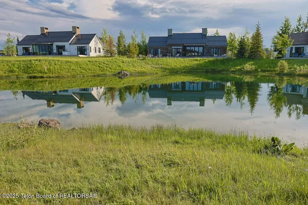 $615,000 | 1085 Shasta Daisy Court, Driggs, ID 83422