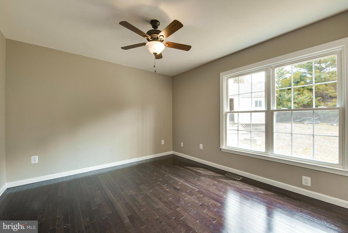 4315 Ridgeway Terrace Prince Frederick, MD 20678 - Photo 12 of 30 Bedroom (Master)