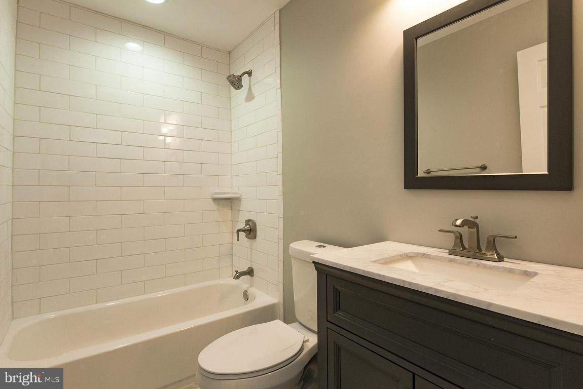 4315 Ridgeway Terrace Prince Frederick, MD 20678 - Photo 16 of 30 Bath