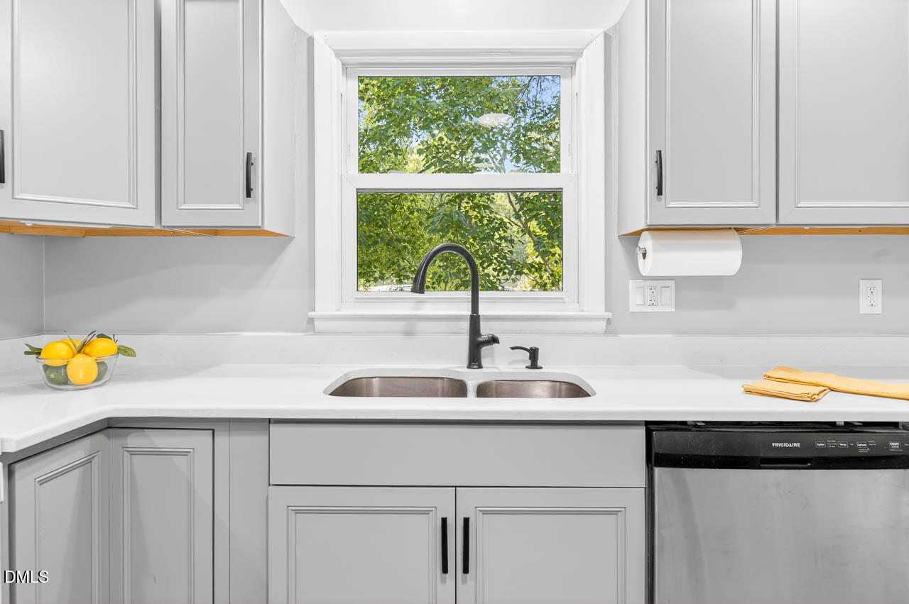 1502 Woodland Road Garner, NC 27529 - Photo 17 of 38 1502 Woodland Rd -33