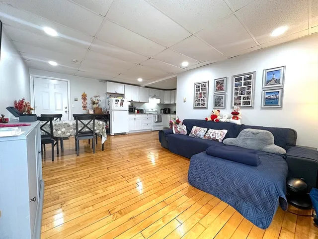 $240,000 | 16 Richards Avenue, Unit 204, North Attleboro, MA 02760