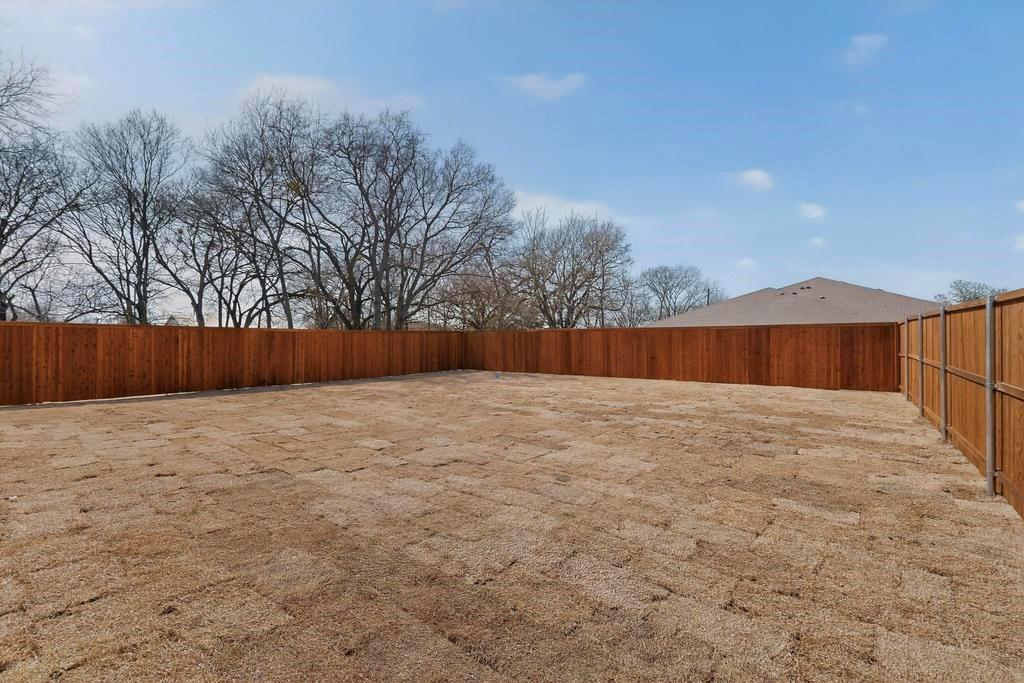 101 Boone Street Edgewood, TX 75117 - Photo 38 of 40 a view of a backyard